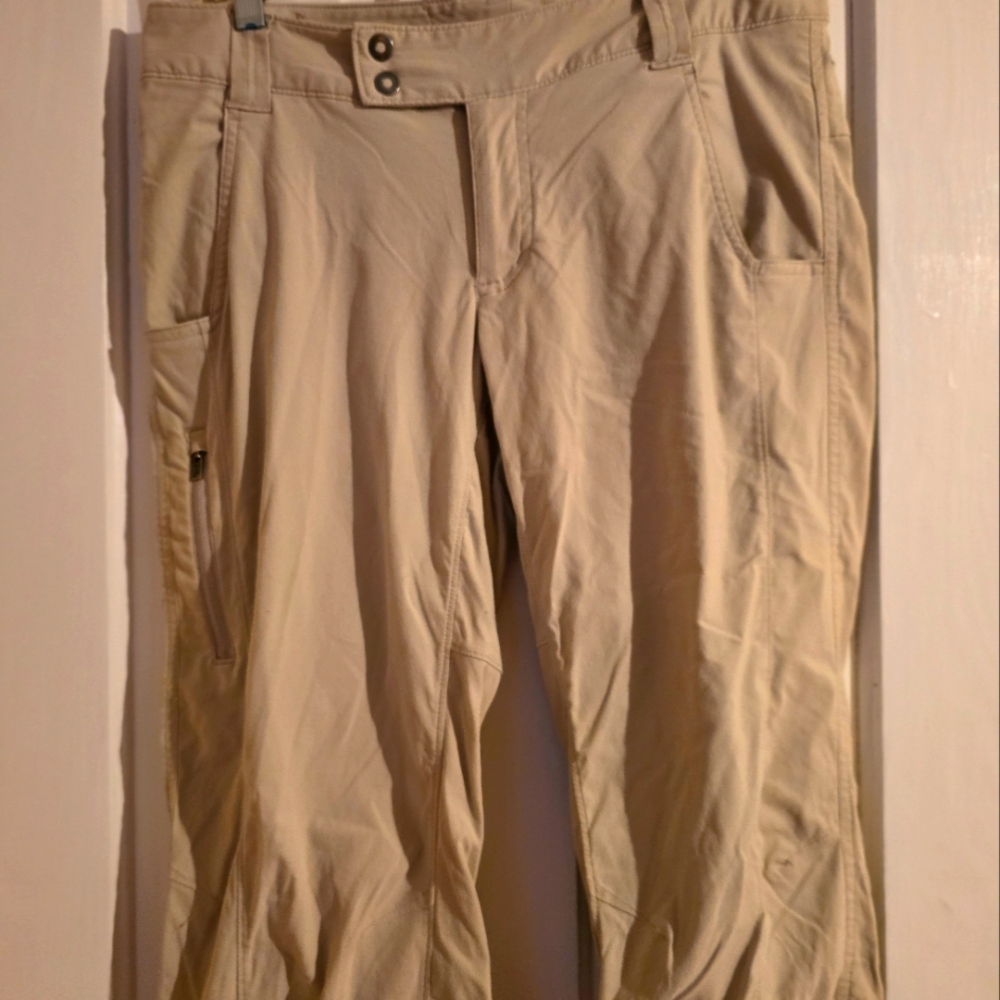 Columbia omni-shade capris, size 10